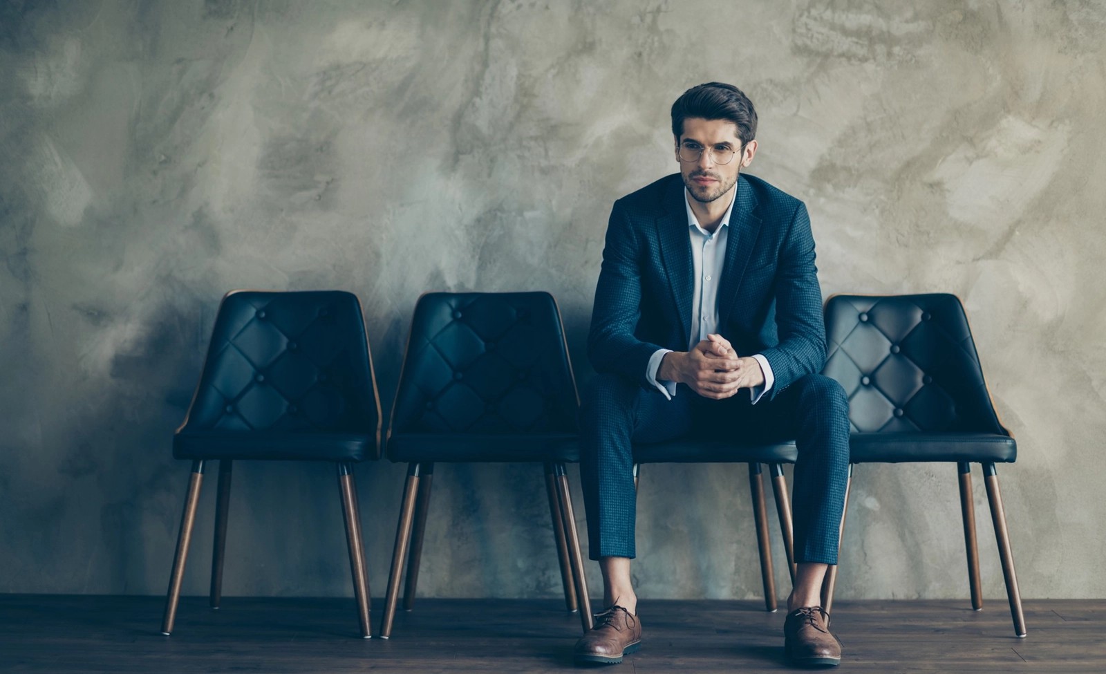 Dress to Impress - What Your Clothes, Grooming and Appearance Say About You